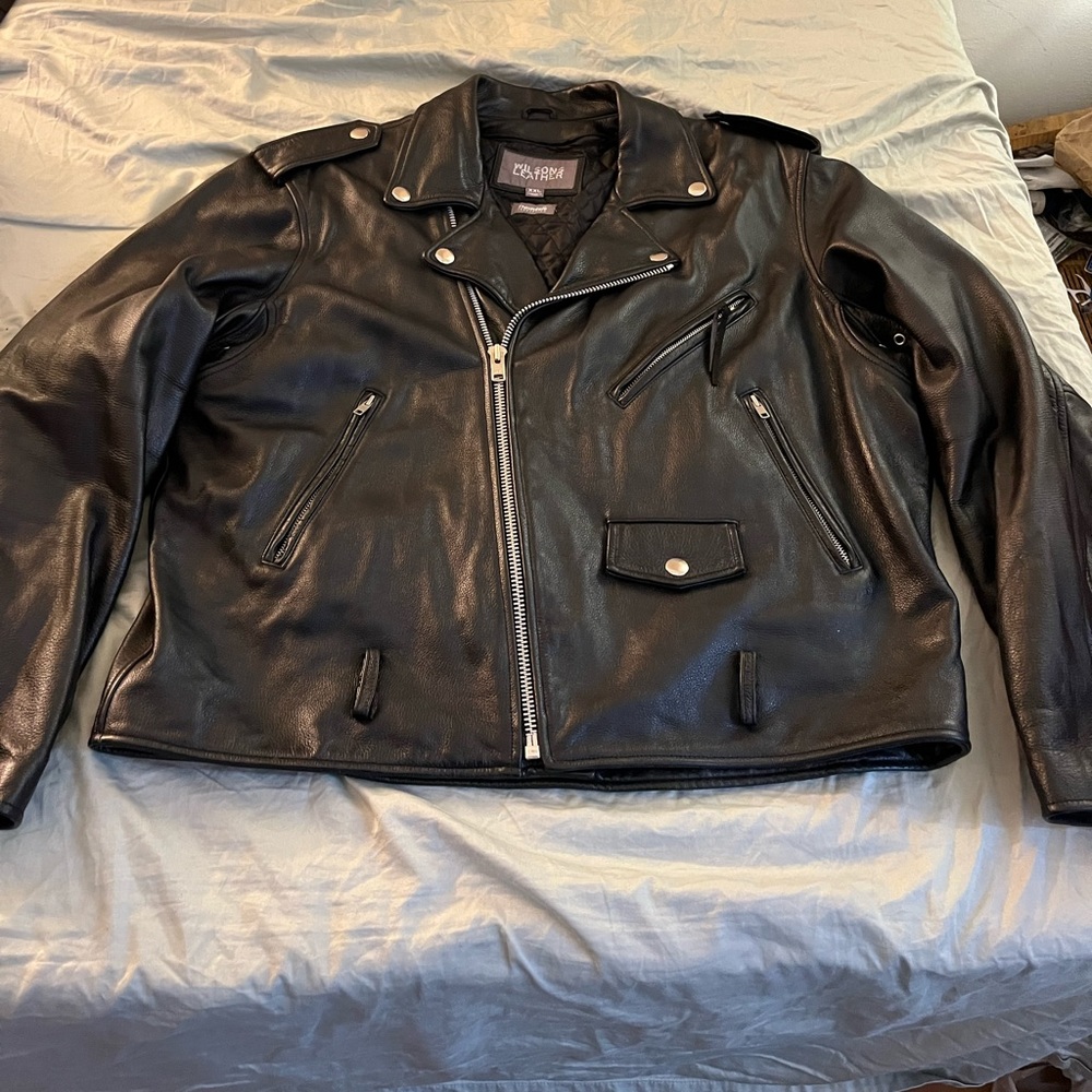 Wilson’s Leather Men’s Motorcycle Jacket size 2x. Extra heavy. Only missing belt
